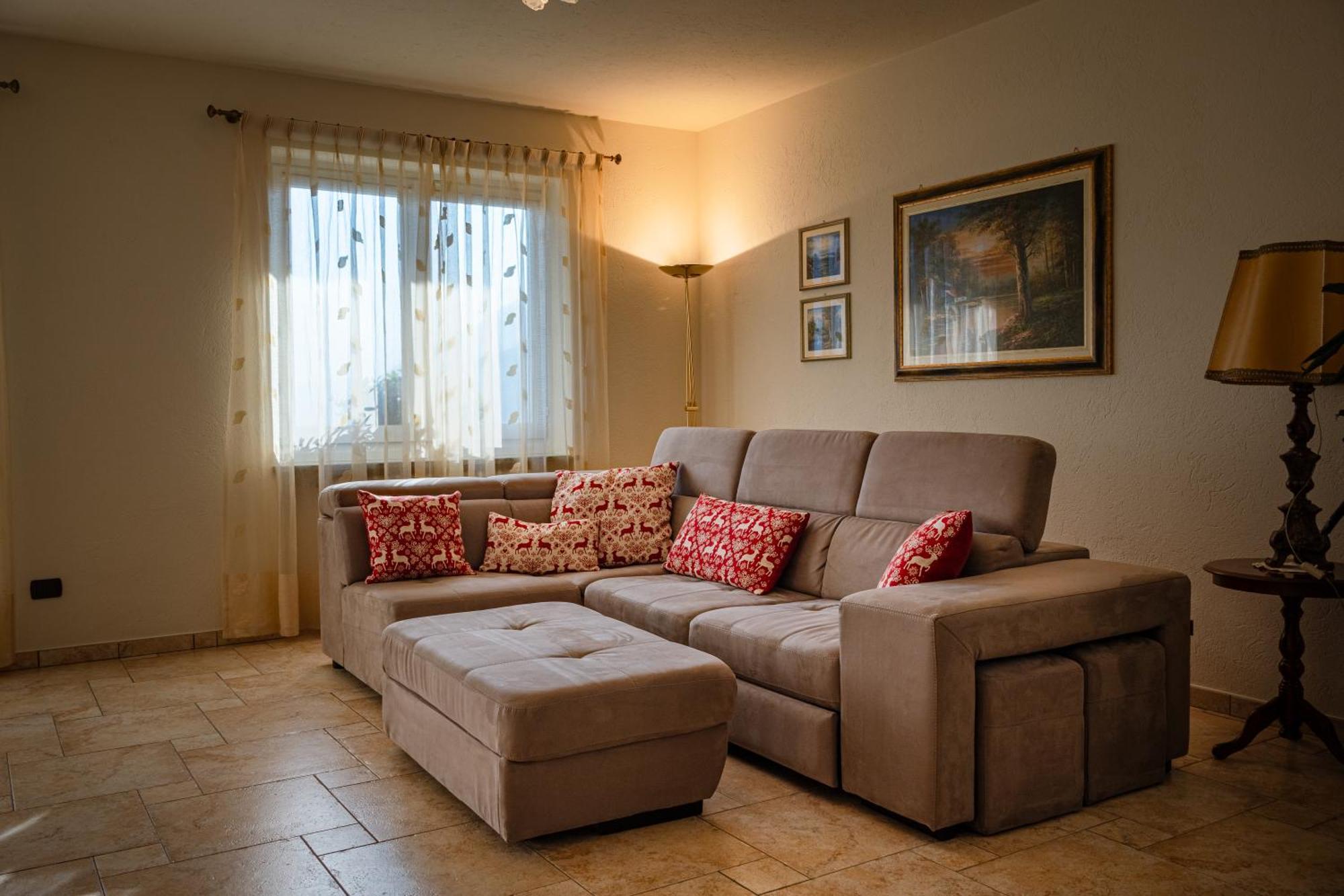 Villa Mara - Aosta - 200 Mq - Wifi - Jacuzzi - Parcheggio - Giardino Exterior photo